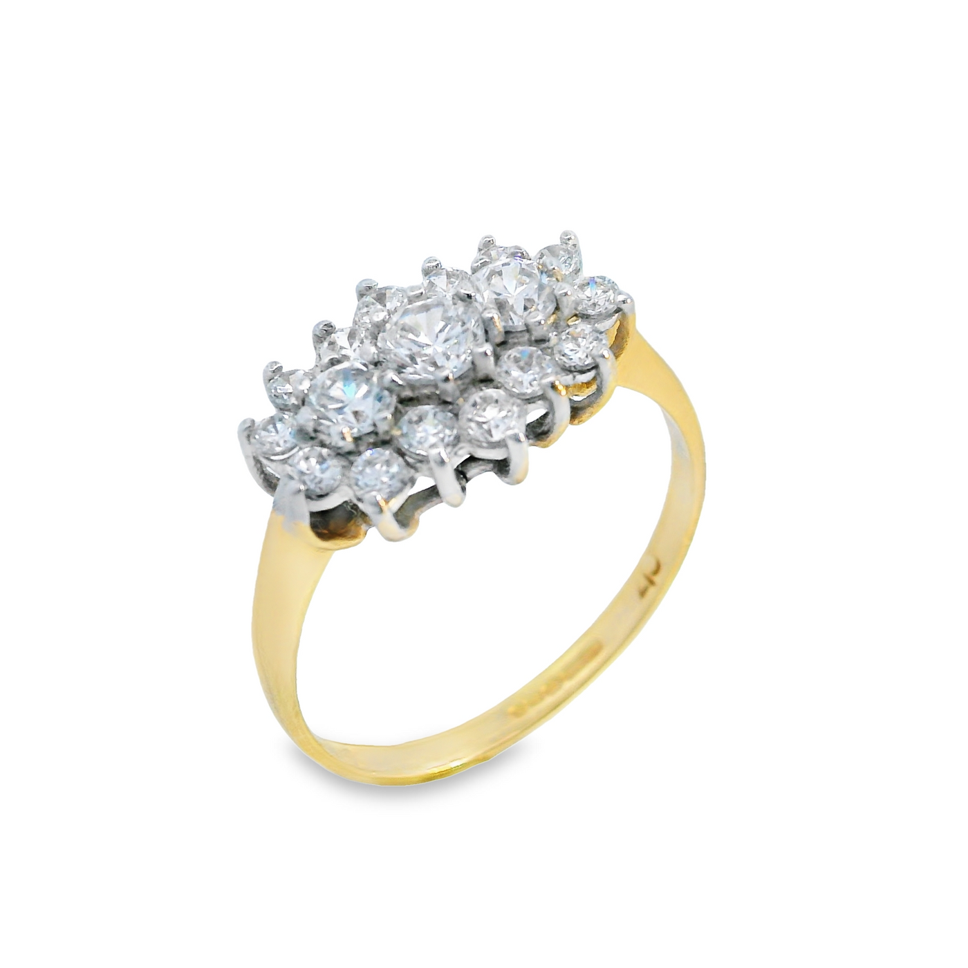 Triple centre stone cluster