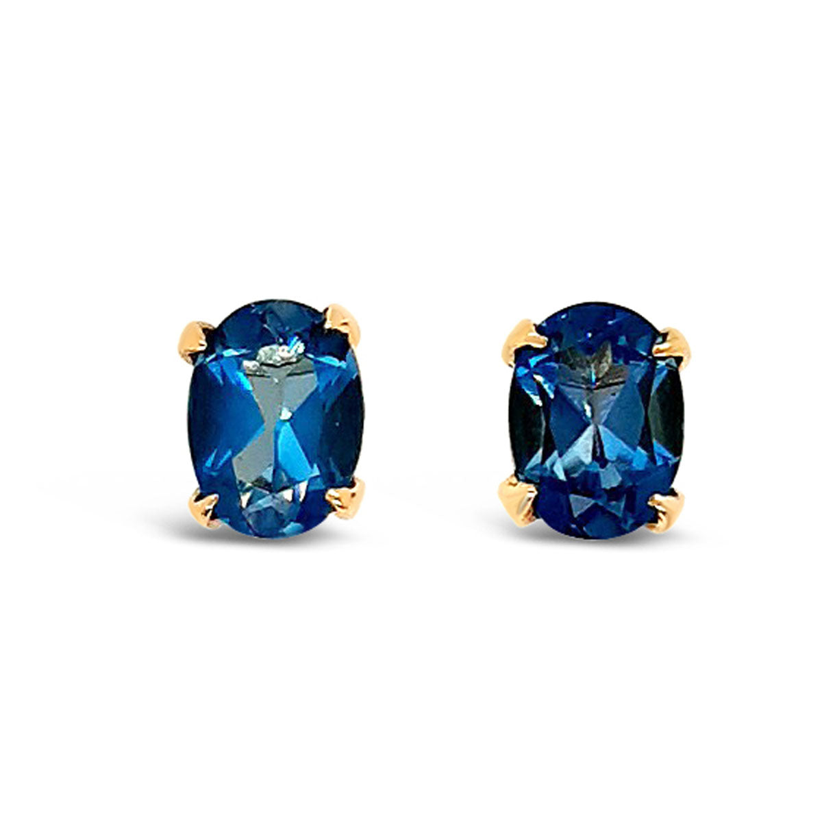 Oval Four Claw Stud Earrings